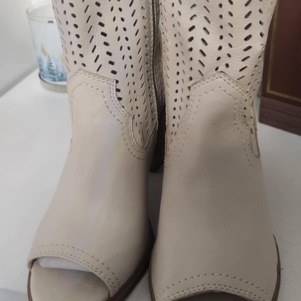 Frye bone color peep toe booties - Picture 2 of 5